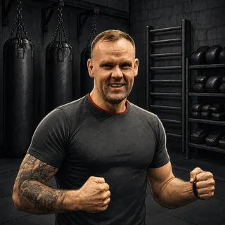 Jarosław Dudzik, właściciel i trener główny Berserkers Team Rzeszów, ilustrowana karta z serii Poznajcie naszych trenerów.